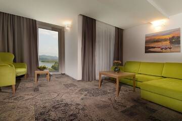 Фото номера Улучшенные апартаменты Отель Hotel Skalny Spa Bieszczady г. Полянчик 4