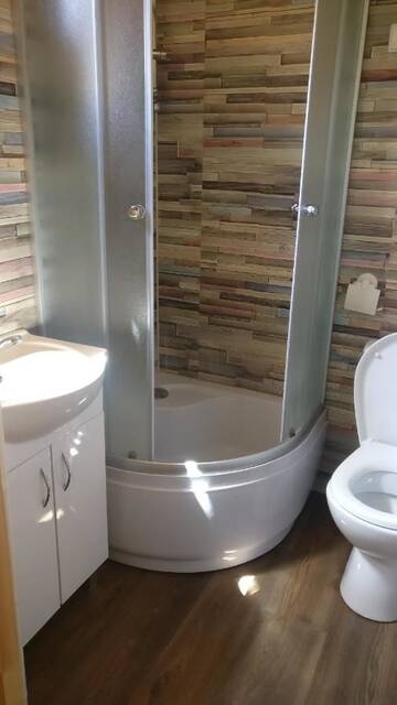 Фото номера Two-Bedroom House with countryside view Лоджи Wataha Zawóz г. Полянчик 6
